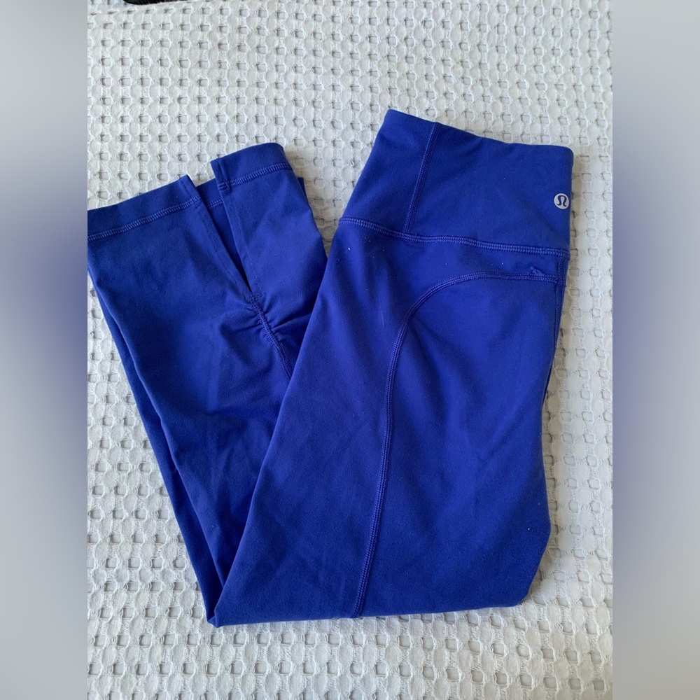 Lulu lemon cropped blue leggings